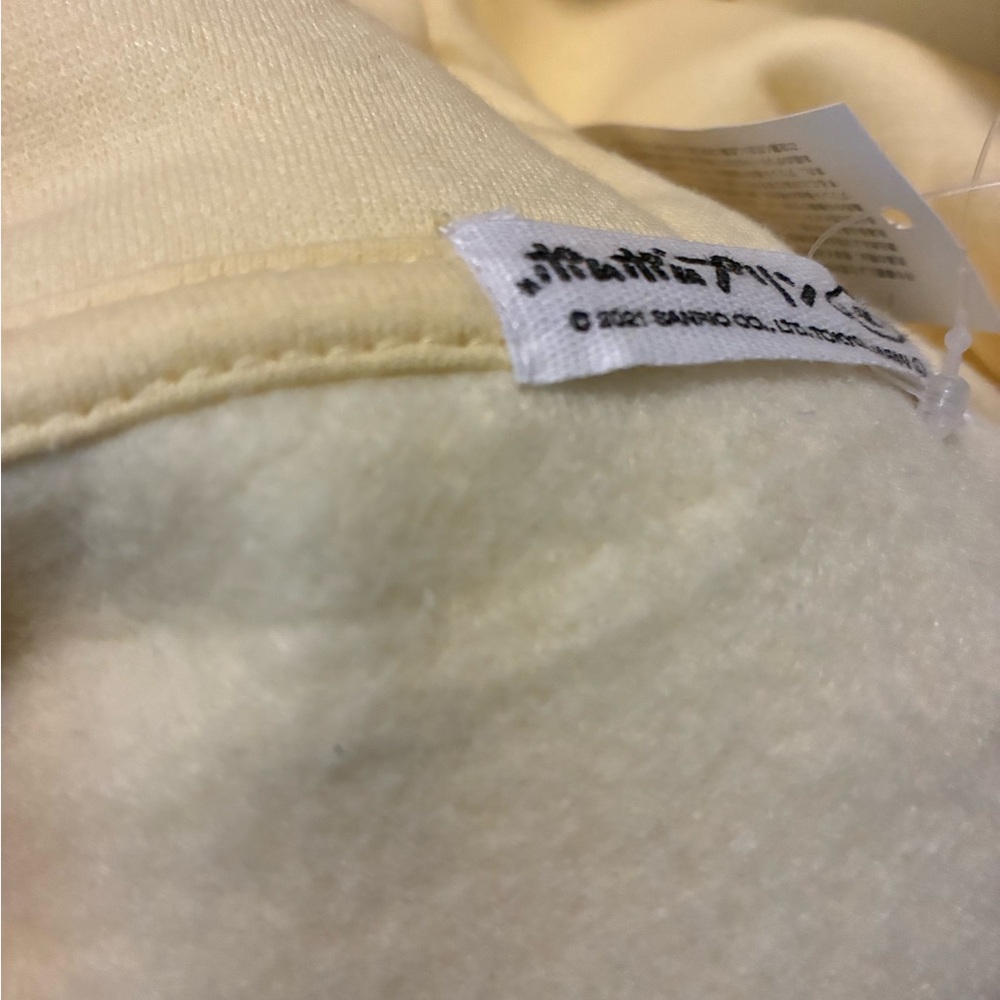 Pom Pom Purin yellow Hoodie - Picture 9 of 9